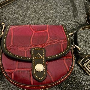 Dooney & Bourke croc mini flap cross body bag - dark red